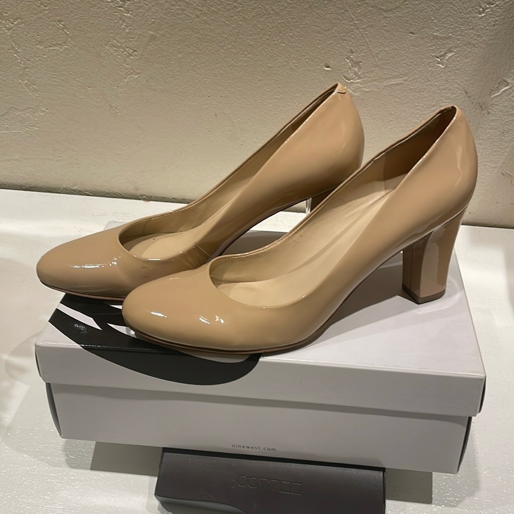 Nine West Gillyanr Tortora Patent heels W9